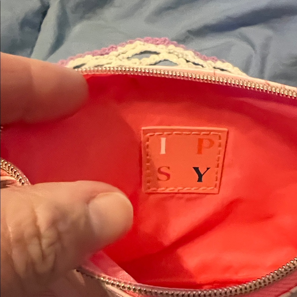 Ipsy Pink Floral Vinyl Zipper Pouch - Picture 4 of 4